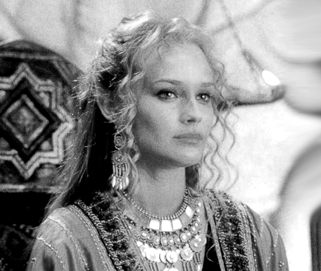 引发特洛伊战争的美女海伦,战争结束后她的国王老公对她做了什么