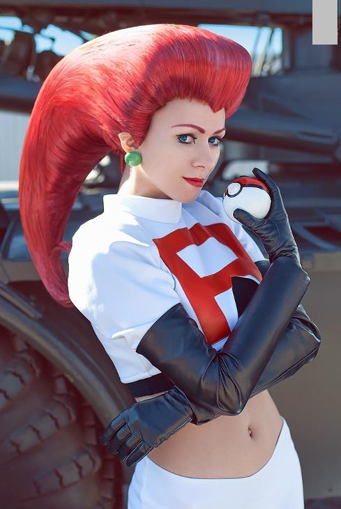 图为武藏.口袋妖怪cos,网友:二营长把意大利炮拉过来,我要轰了小次郎!