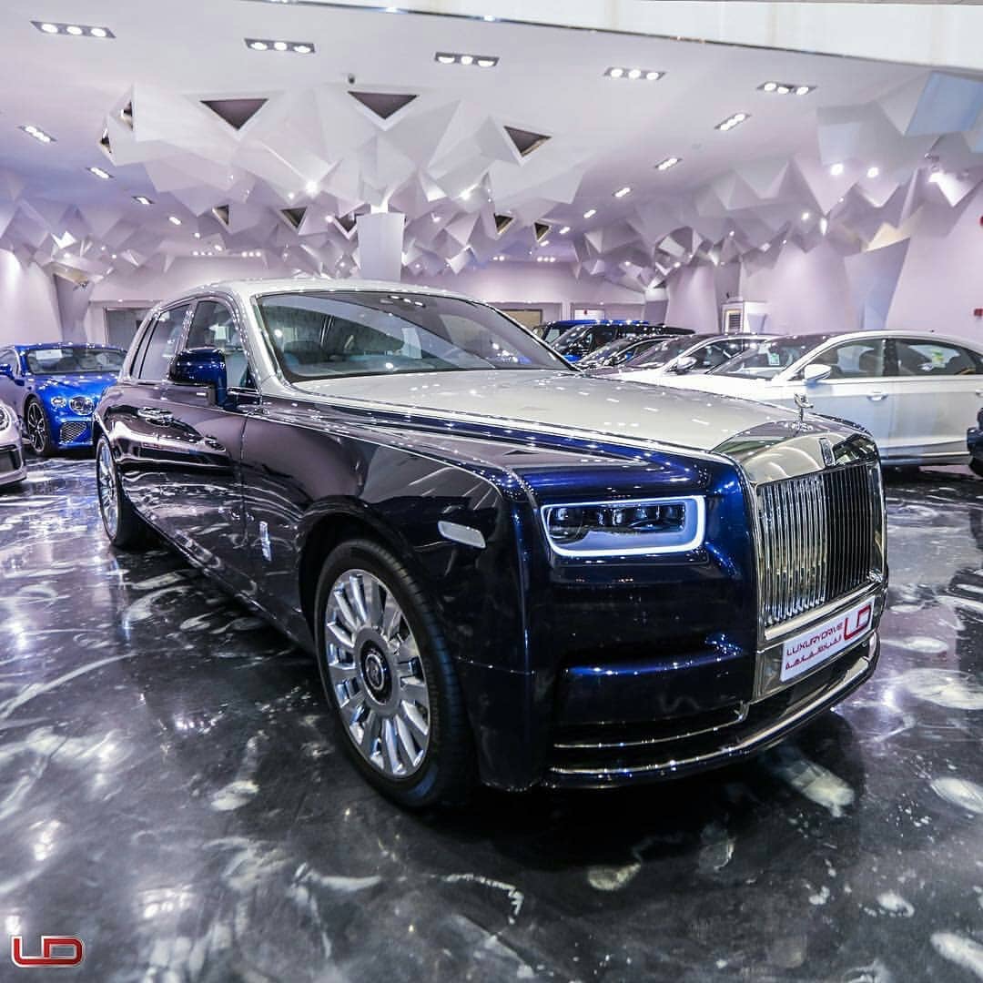 劳斯莱斯全新幻影前脸