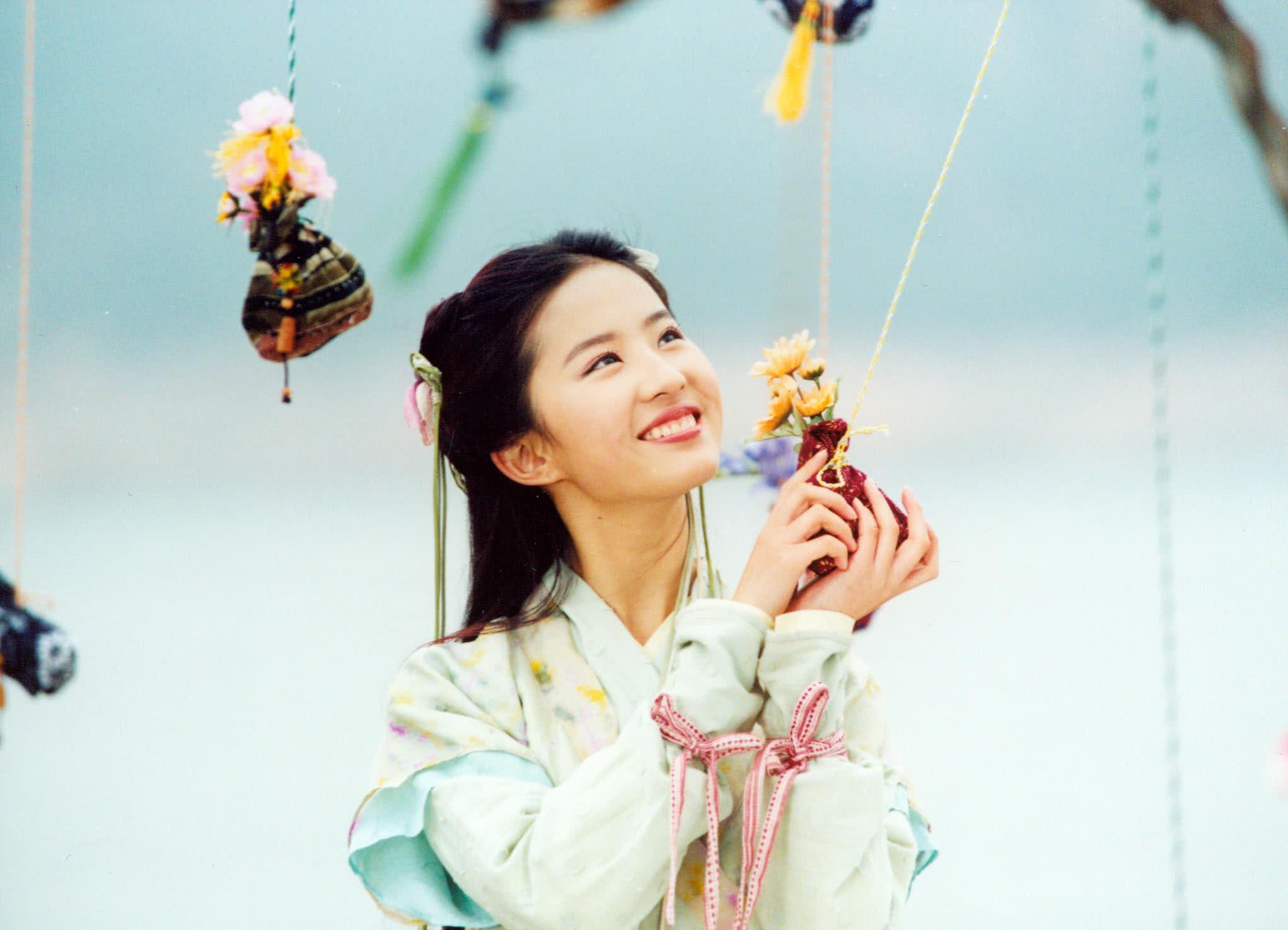 二代妖精:神仙姐姐刘亦菲终于找到了正确打开自己的方式