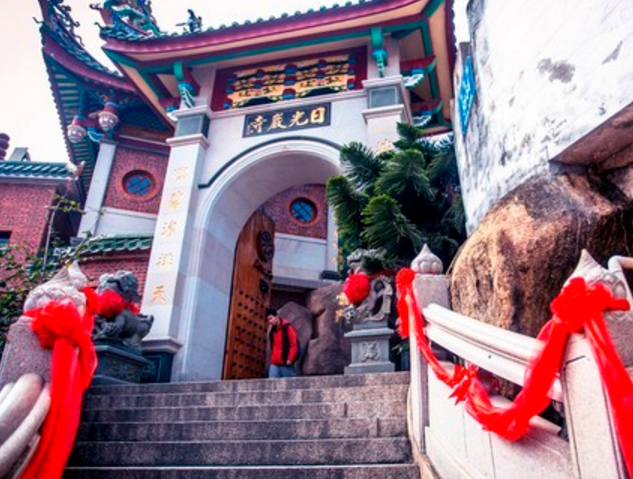 旅遊:日光巖寺——登日光巖必經之處,有典型的閩南特色