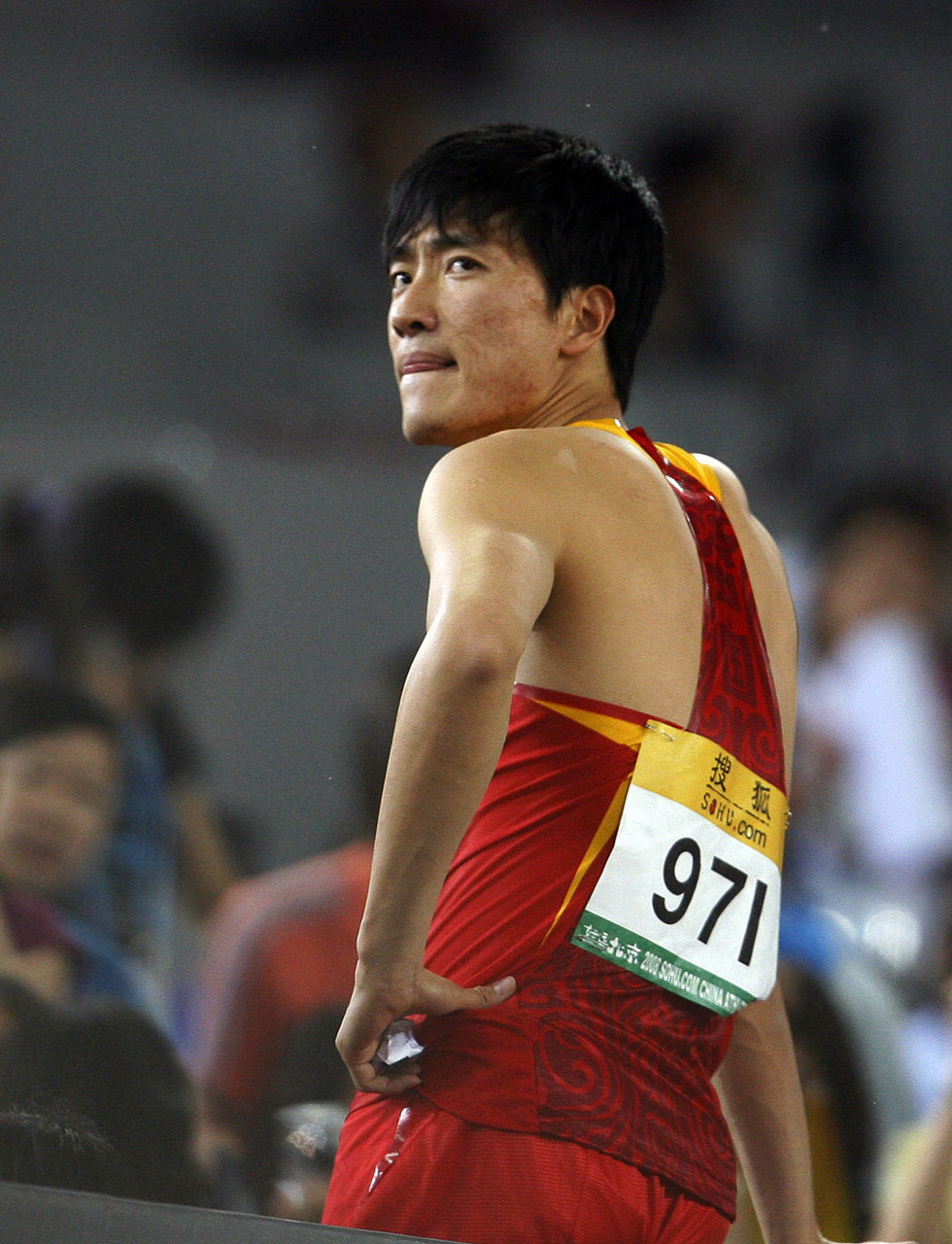 刘翔是中国田径历史上的传奇人物,他的成就和精神永远值得我们学习和