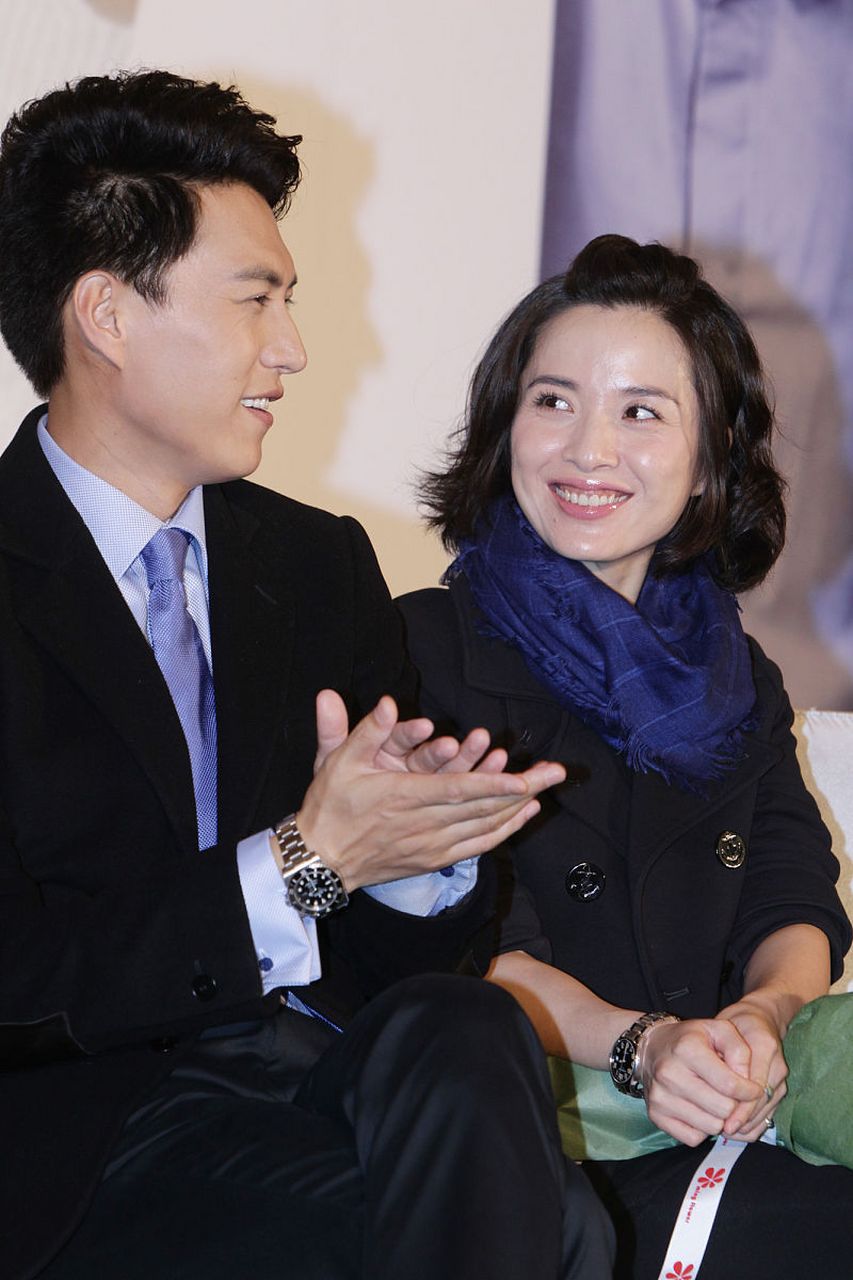靳东和老婆的照片图片