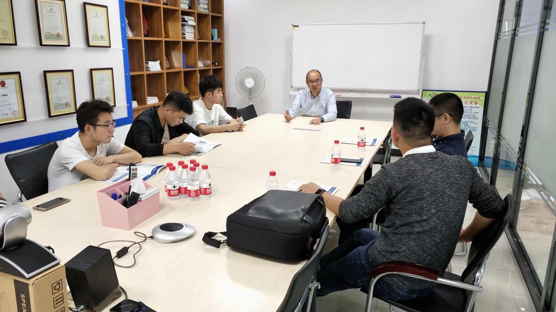 人- 热门商品专区