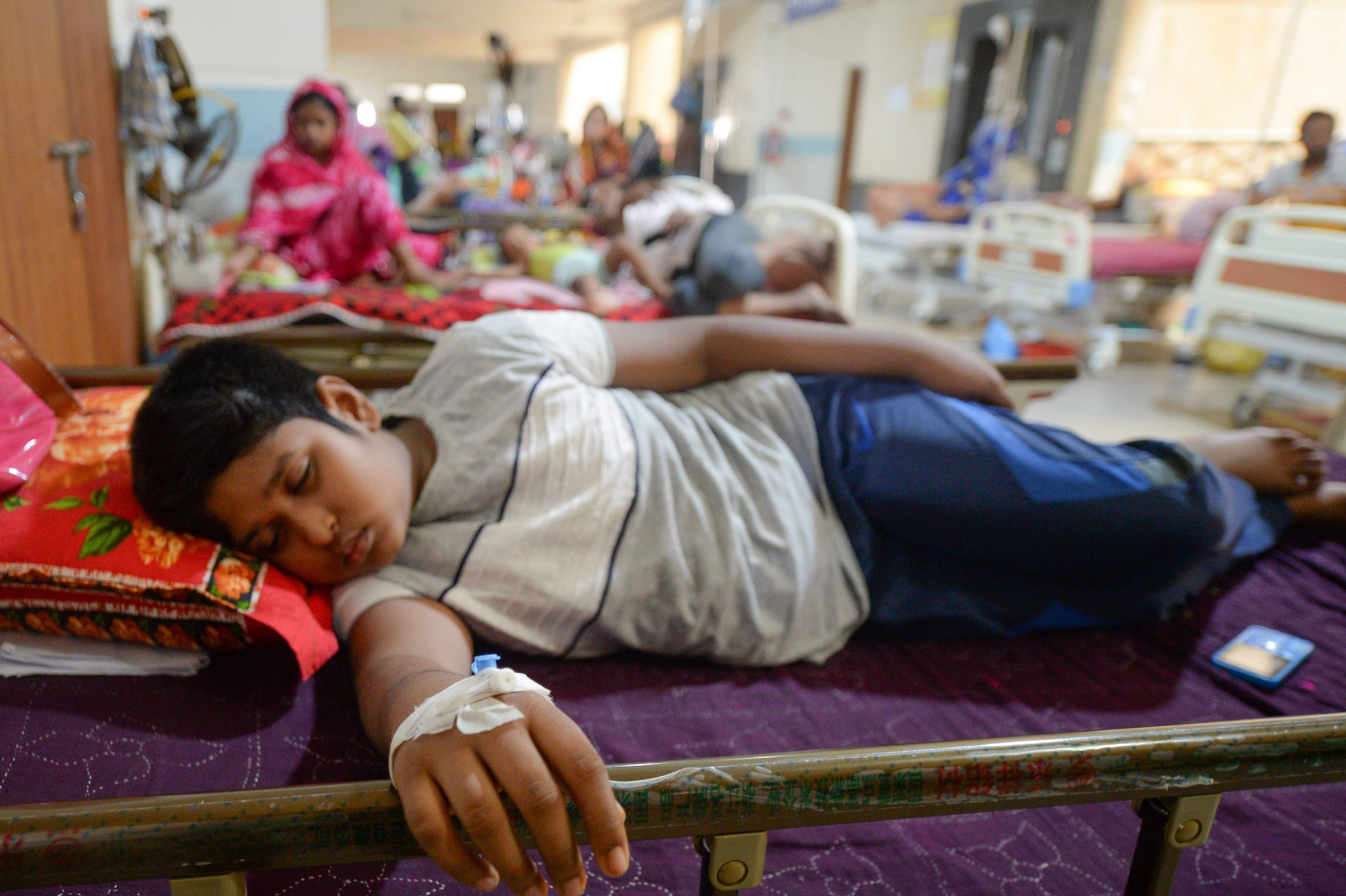 孟加拉国登革热病例近7万 已致52人死亡