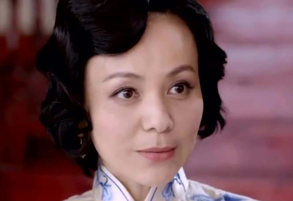 她是《情深深雨濛濛》雪姨的原型,容貌美艳,可惜死于非命