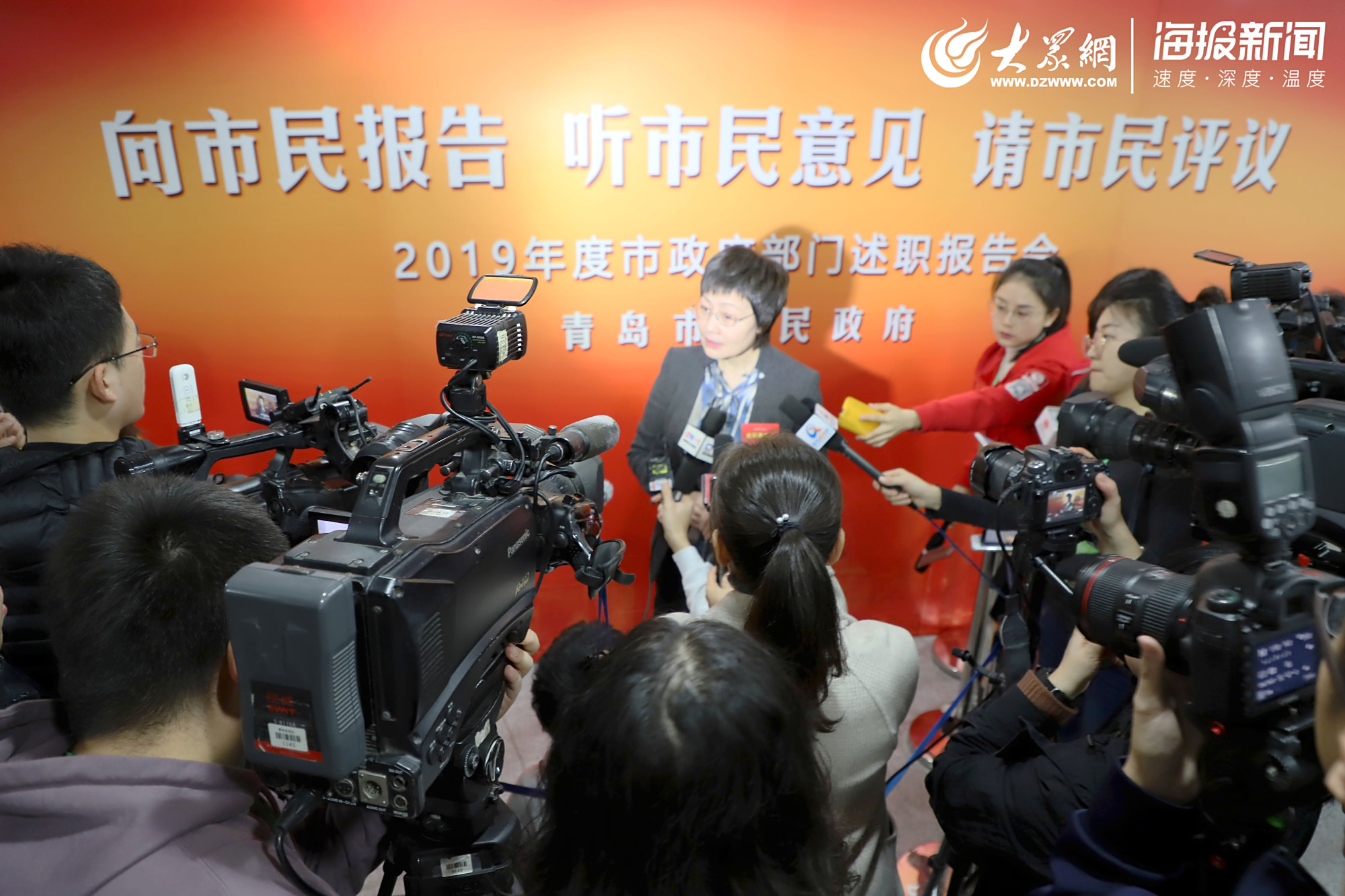 青岛市工业和信息化局局长姜波:当好企业"娘家人"