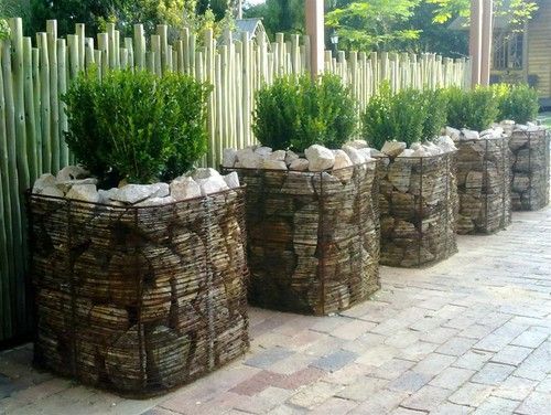 捆绑的艺术:石笼花盆,让碎石也能成为庭院私家花园里的艺术角色