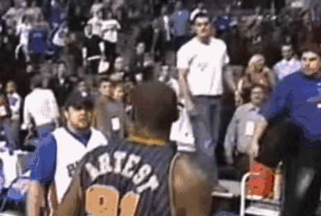 打起来了!盘点nba赛场那些打架瞬间