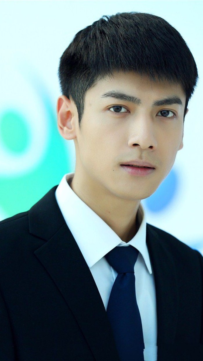 潍坊自媒体联盟#罗云熙情商挺高的,最近上快本被问到润玉戏份多,他