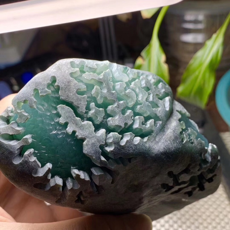 850克莫西沙冰种天空蓝精品料,开窗果冻肉质,静待有缘人!