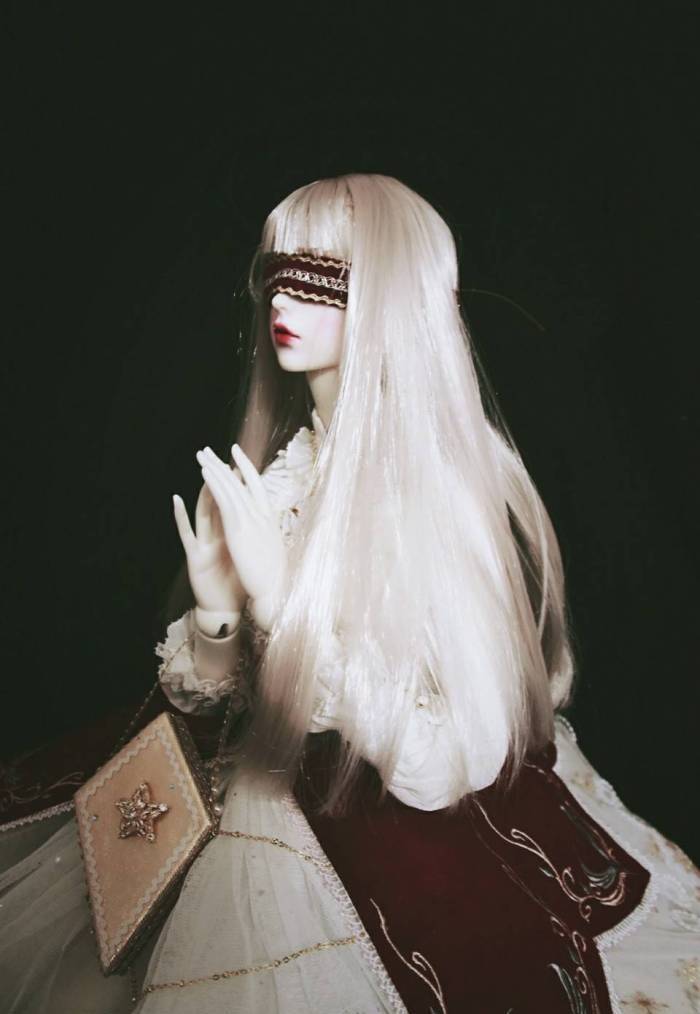 bjd娃娃美图:白发银丝等君归,只缘感君一回顾,使我思君朝与暮