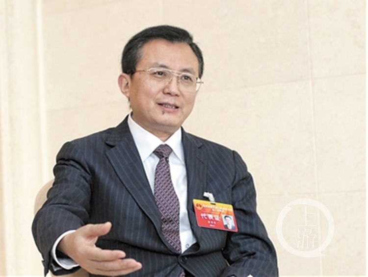 潼南区委书记曾菁华:创建国家森林城市 构筑"绿色长城"