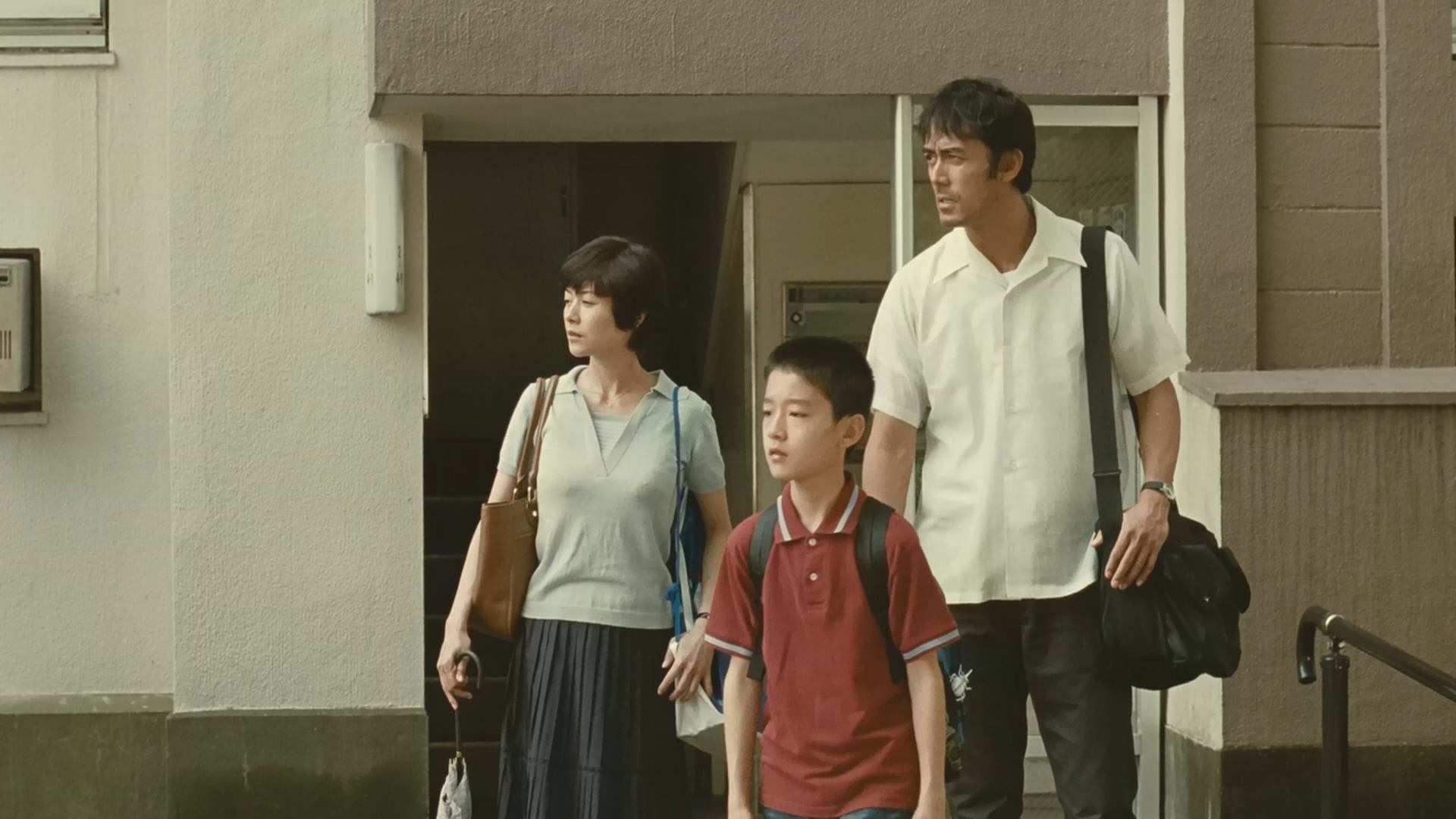 《比海更深》比天还蓝,比海更深