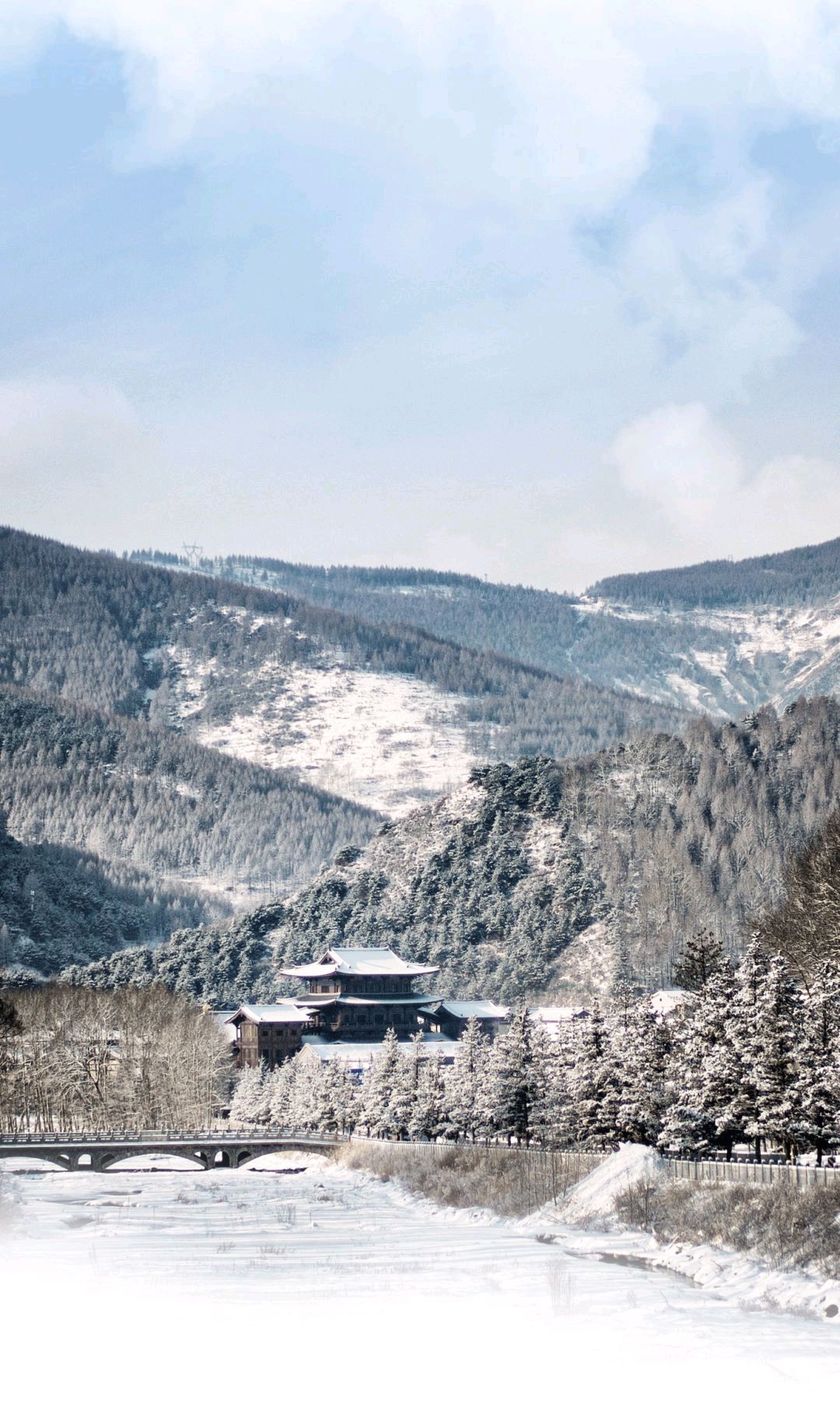 冰雪清凉观音殿美景