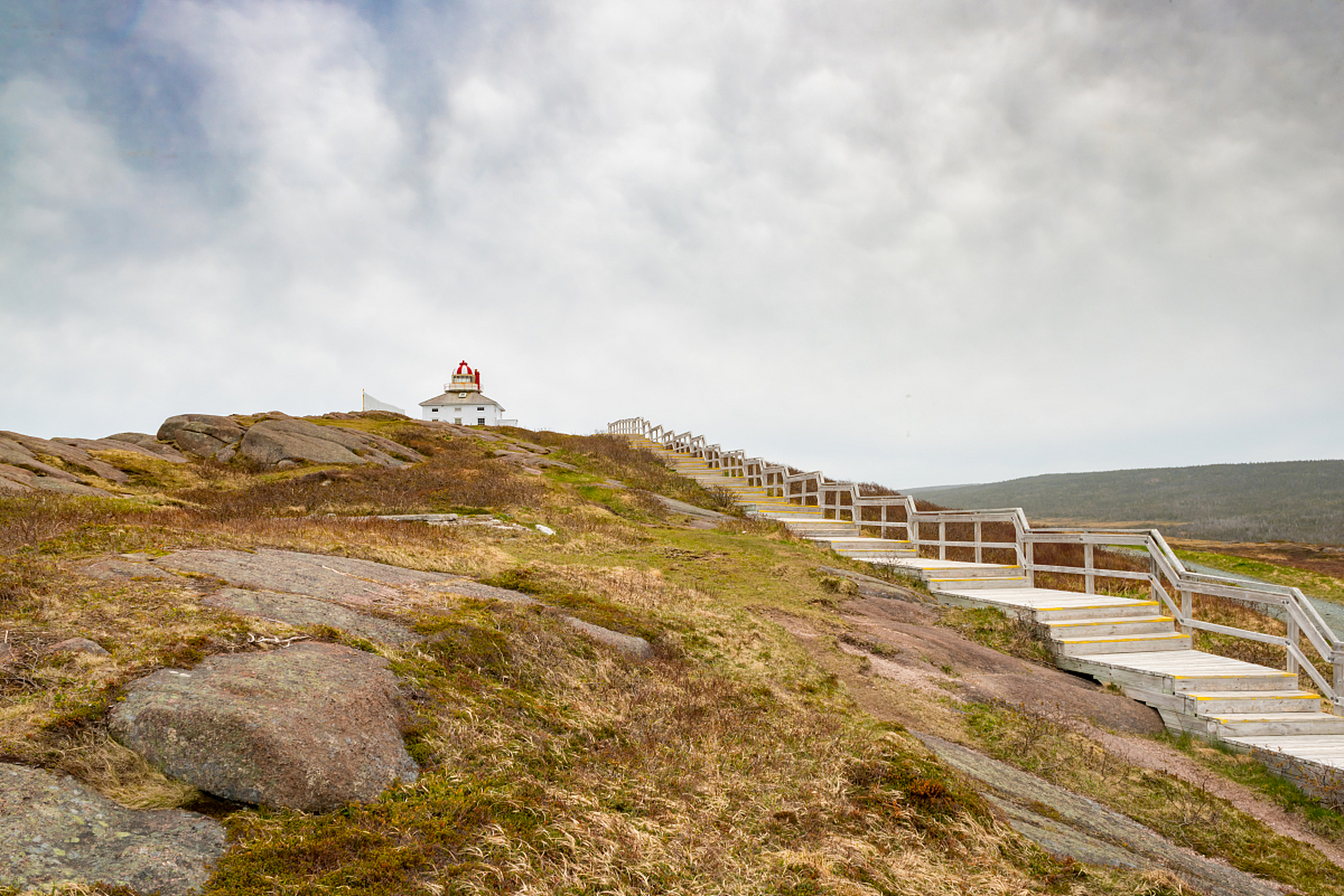 各位游客,大家好!欢迎来到美丽的辽宁白玉山景区.这个风景区位于辽宁