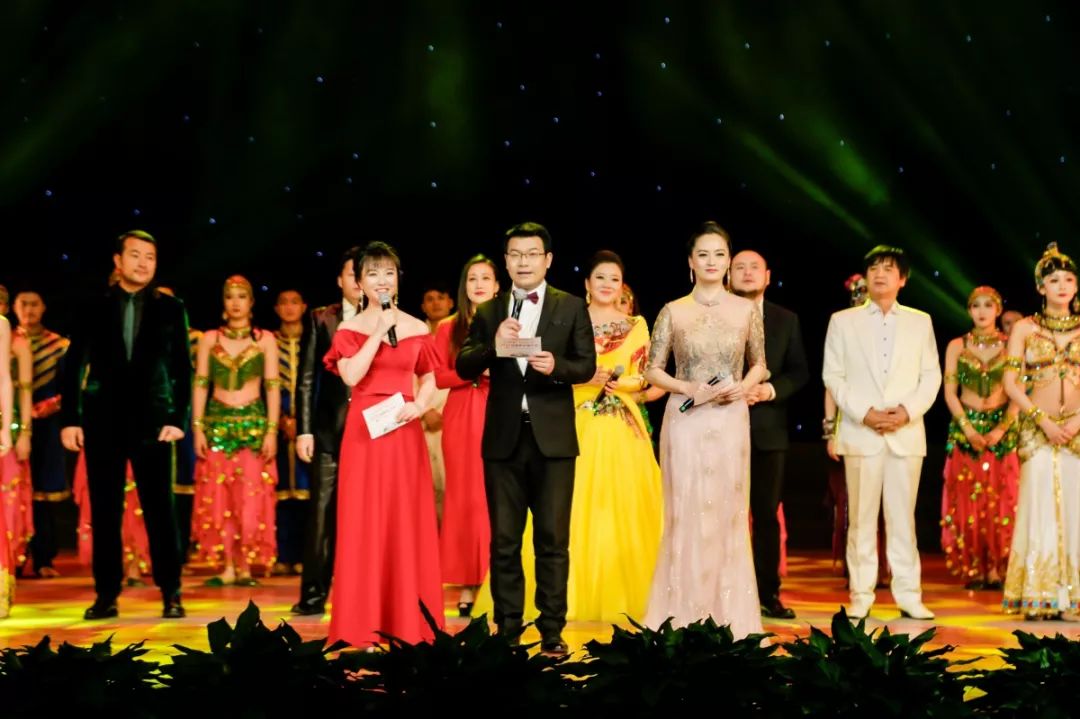 美爆了!2020宜昌新年音乐会深情上演,《花开东方》惊艳绽放宜昌