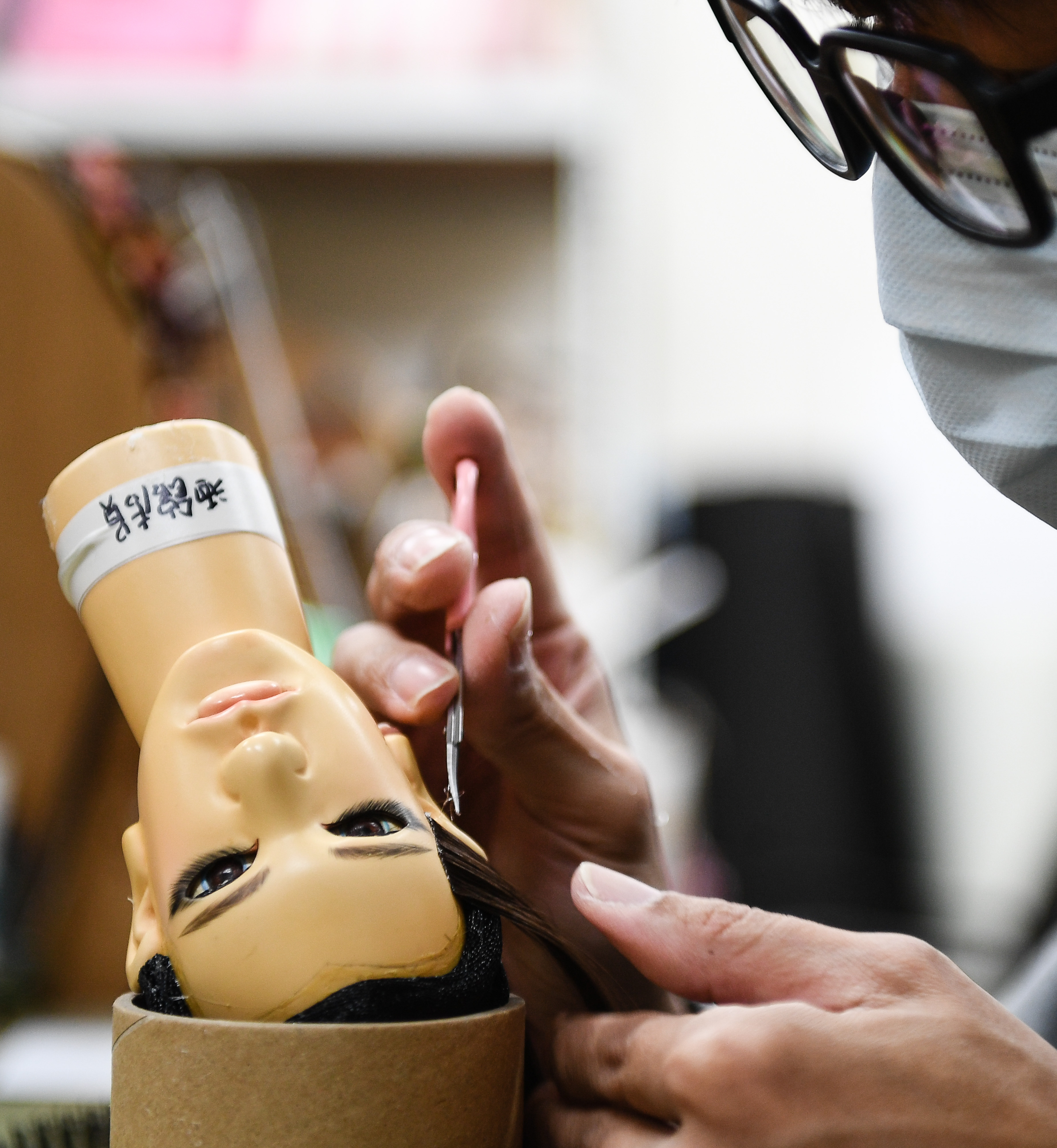 让传统的成为流行的——访台湾云林布袋戏传人黄强华