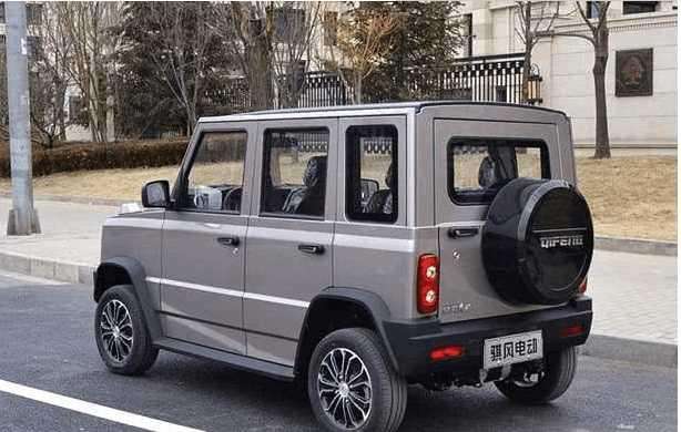 一辆发育不良的奔驰大g一不留神就成了一辆骐风k7!