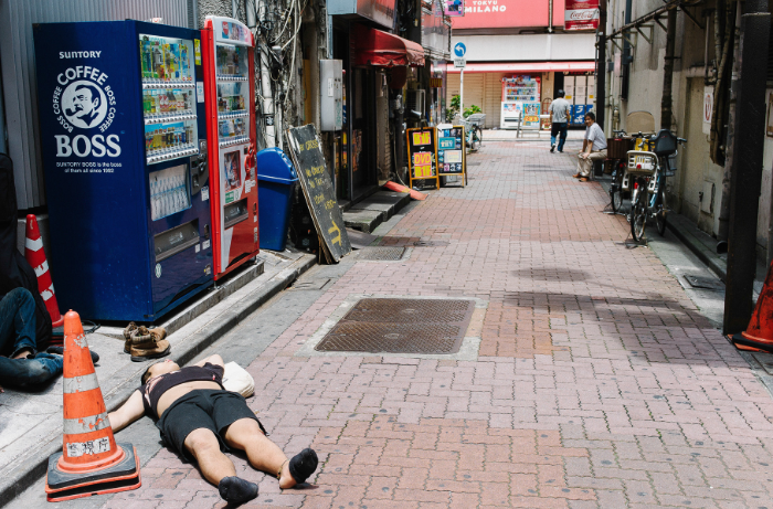 大醉一场的他们