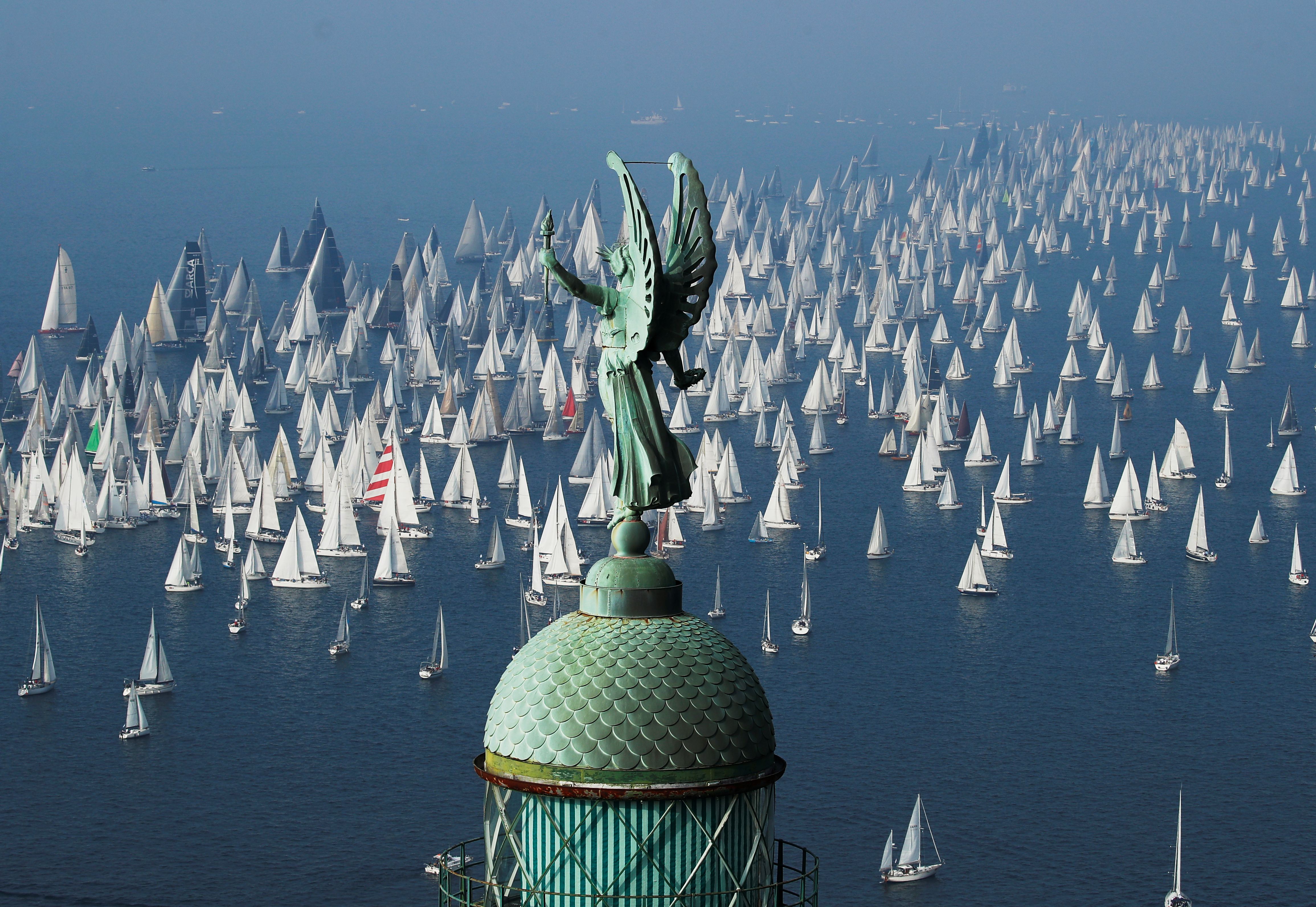 百舸争流 千帆竞渡