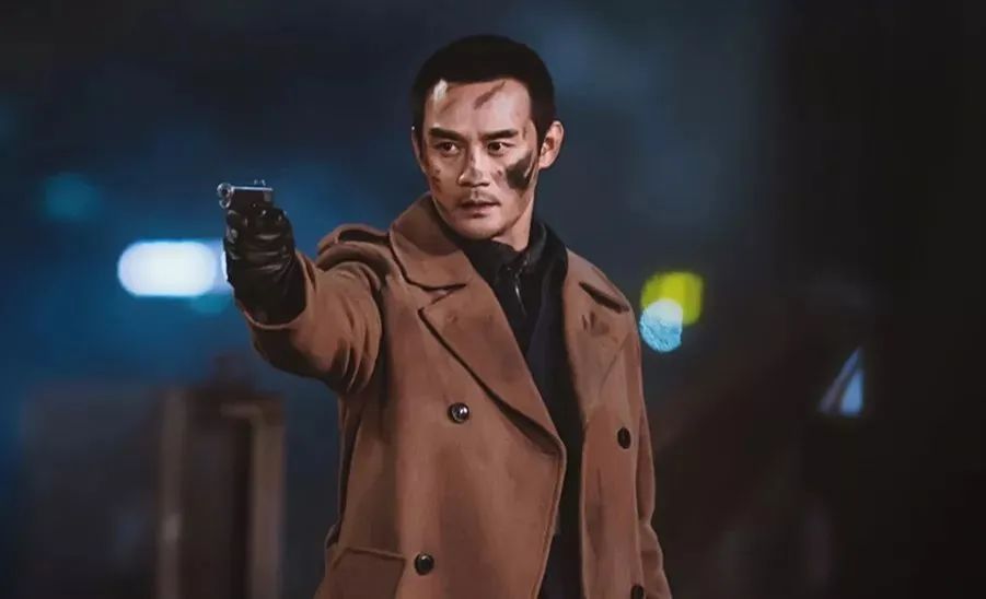 在华谊兄弟只能演"娘娘腔"的王凯,为何成了正午阳光的香饽饽