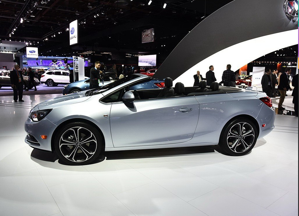 今天我来为大家介绍一款别克cascada敞篷跑车,这款车是一款时尚的紧凑