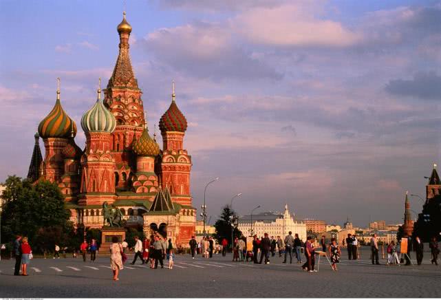 俄罗斯为吸引移民,提出一个要求,听完条件忍不住笑出声!