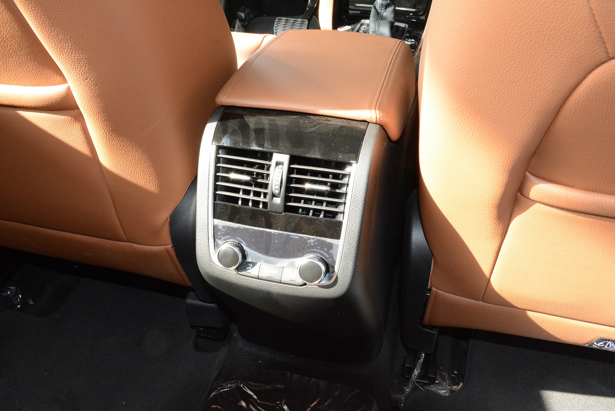 宝沃bx7(2016款)五座豪华四驱版,包牌价19.68万出售