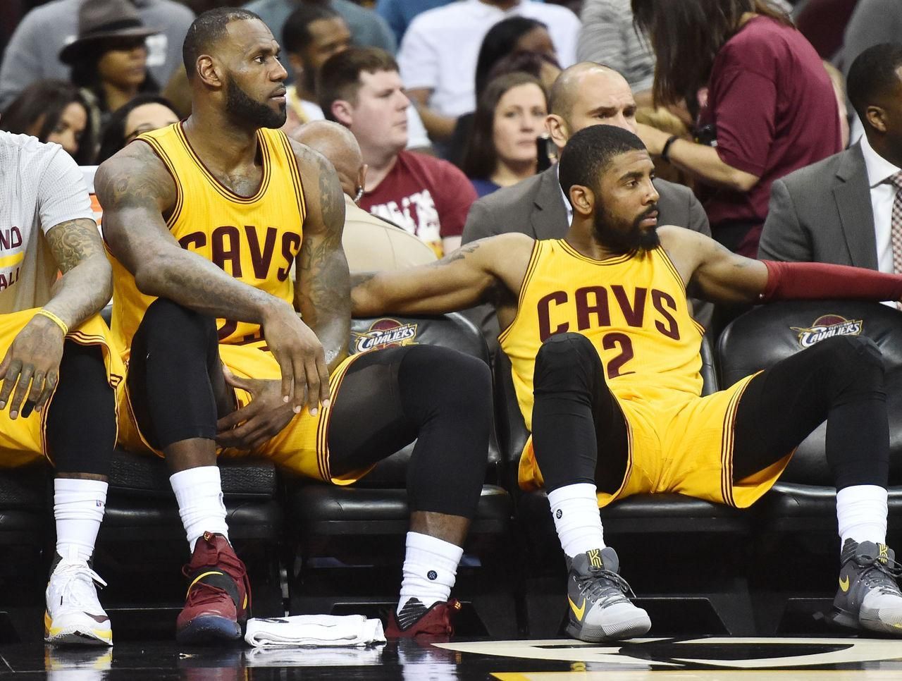 输球后,对于是某会在夏天再度联手詹皇,欧文首度做出回应!