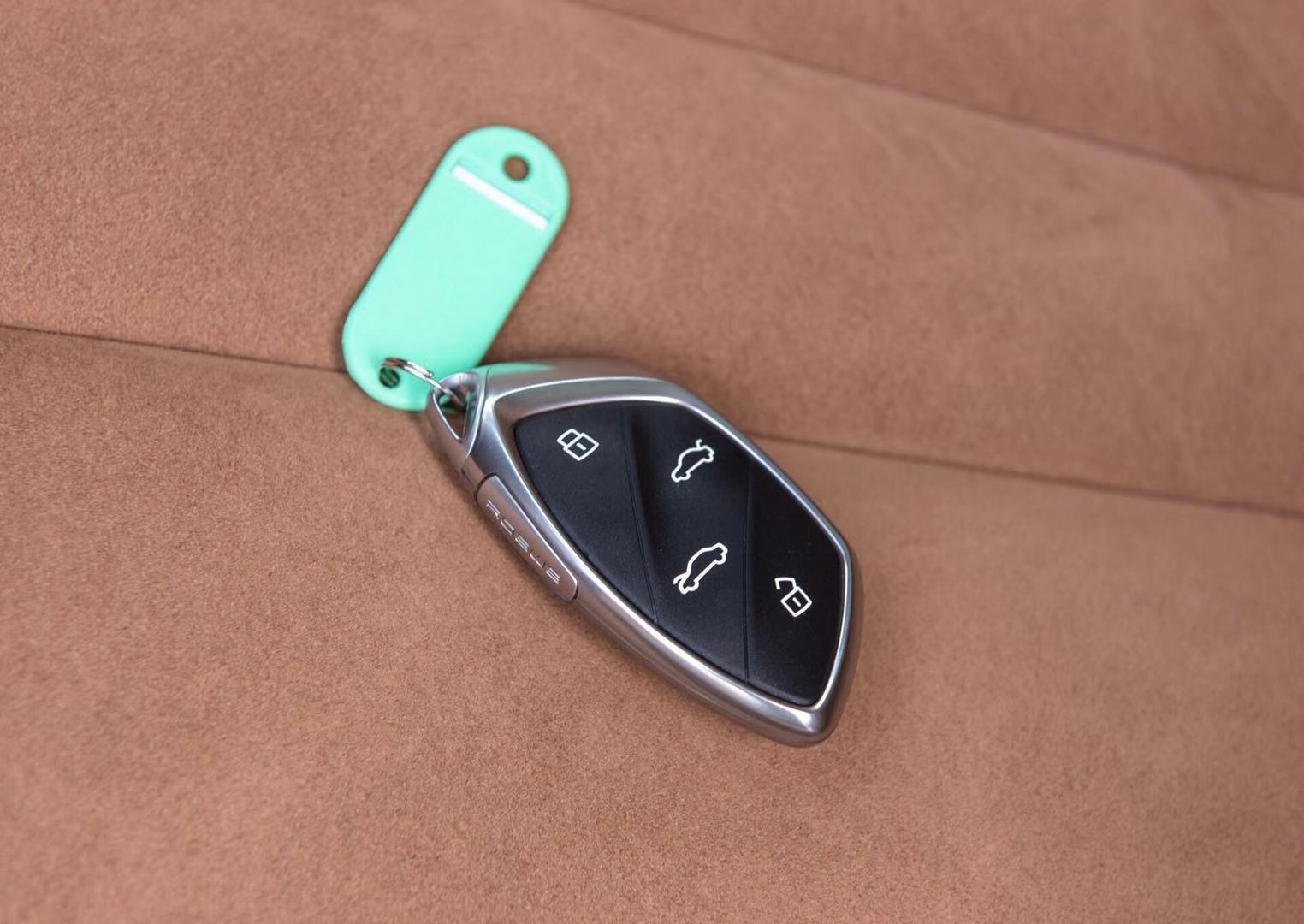 叫板特斯拉,上汽荣威marvel x