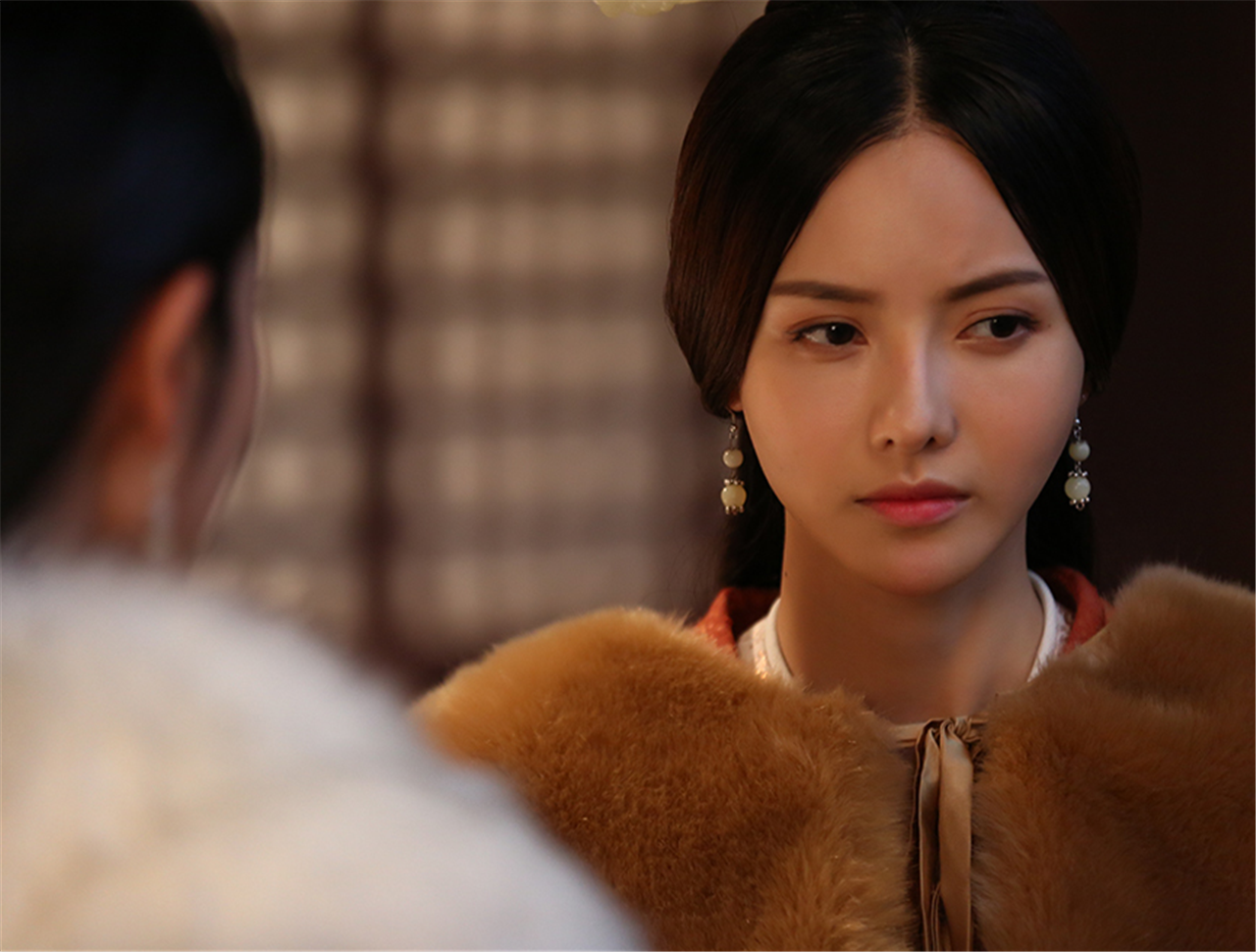 张芷溪自曝曾被"老师"多次骚扰,吴秀波曾移情别恋19岁女主播!