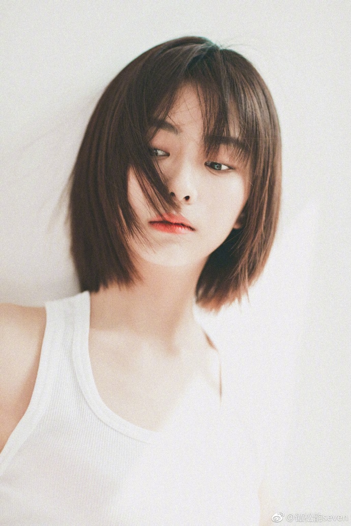 谭松韵妈妈遇车祸身亡,经纪人沉痛发文:松韵几近崩溃,严惩凶手