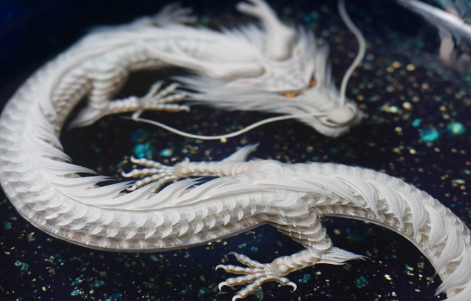 为何他要主动牵白龙马?小白龙可是自己会走的!