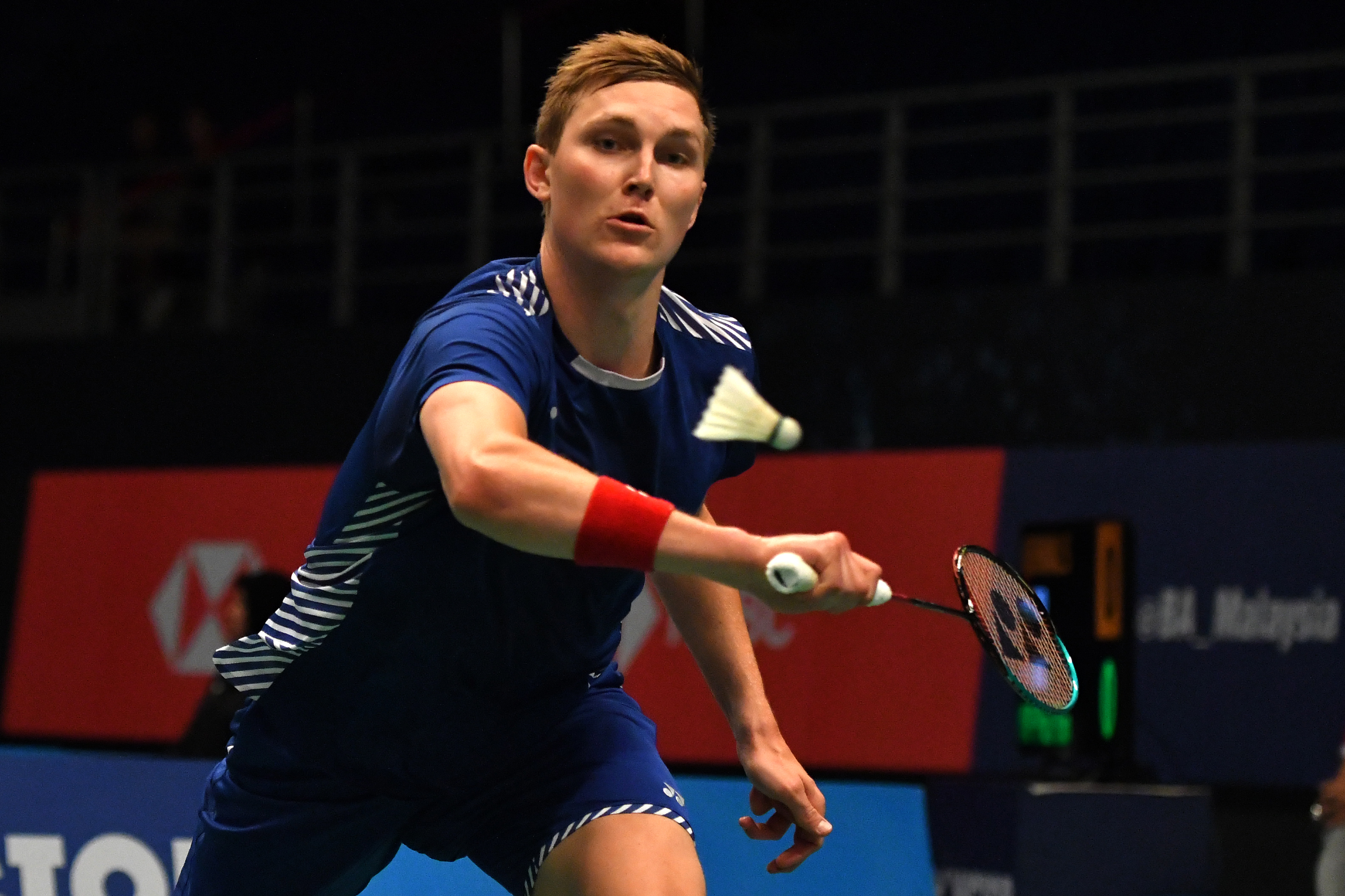 羽毛球——马来西亚公开赛:丹麦选手安赛龙首轮晋级(1)