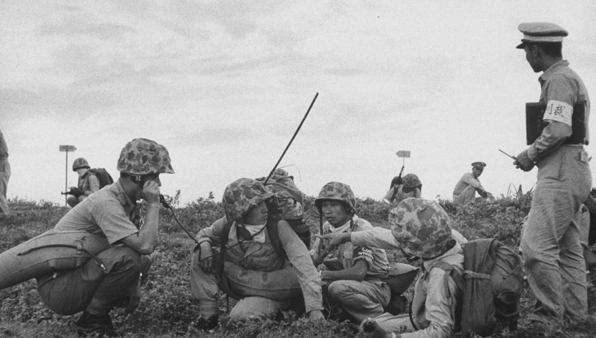 影像之金门炮战:国军军官召开紧急会议,美军驰支援新式装备!