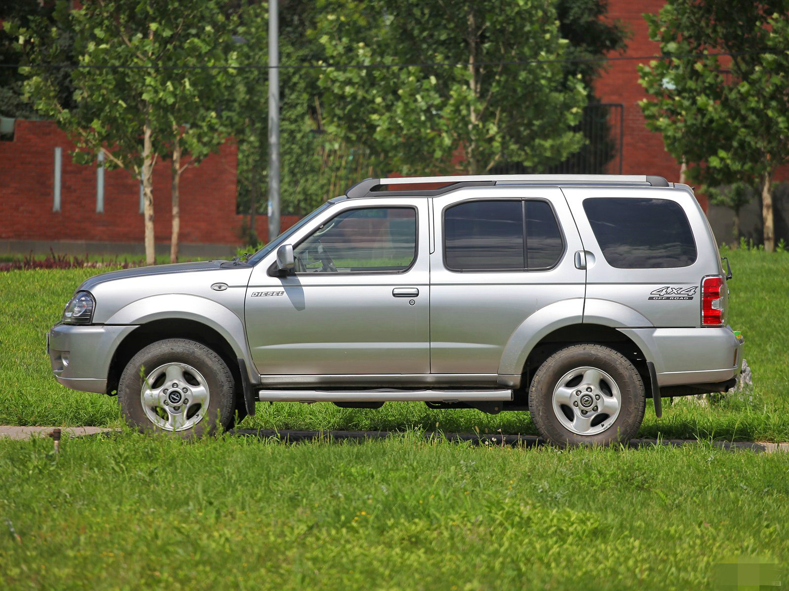 带你了解东风奥丁的霸气外观