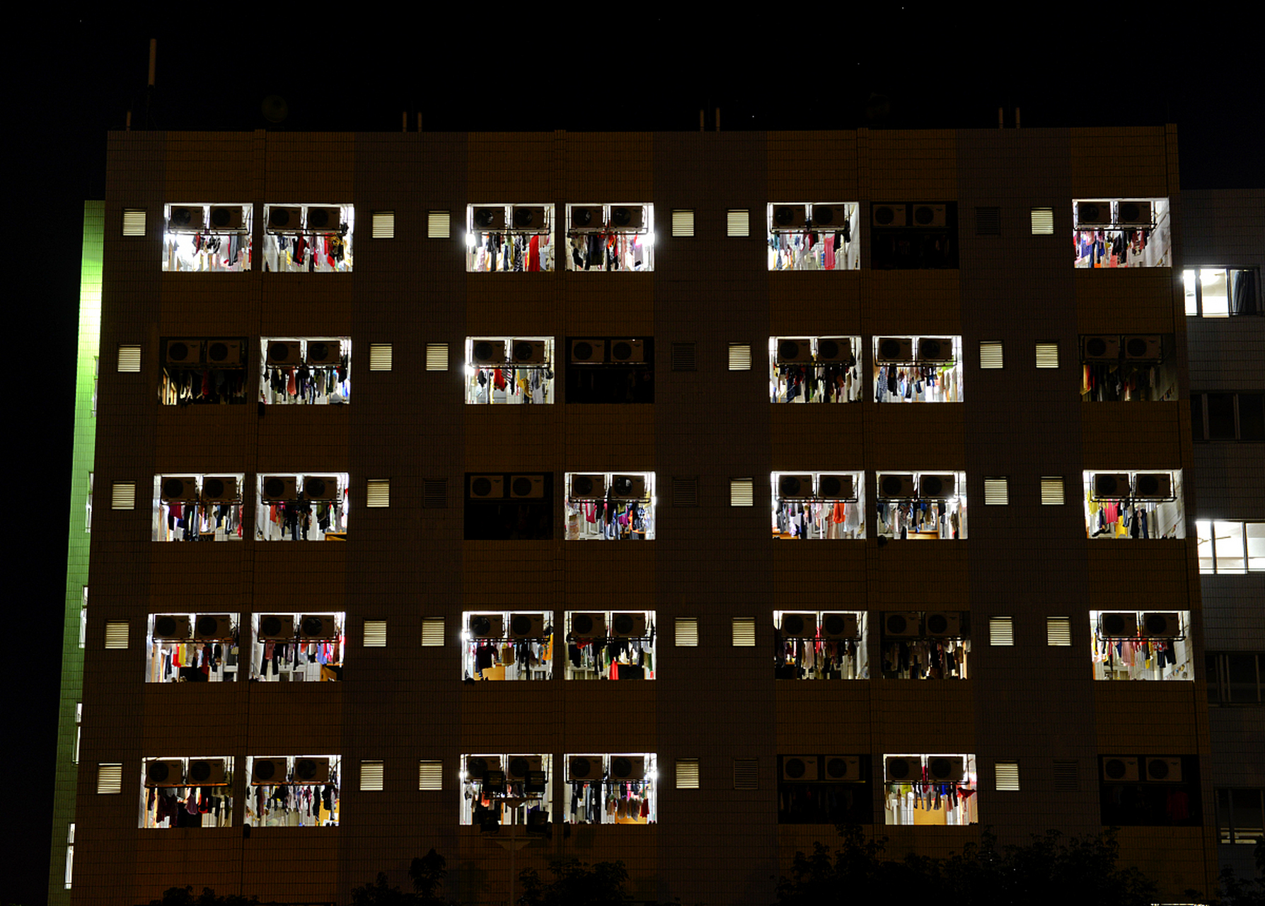 🔥大学宿舍的夜晚,用《全是爱》点亮我们的青春岁月!