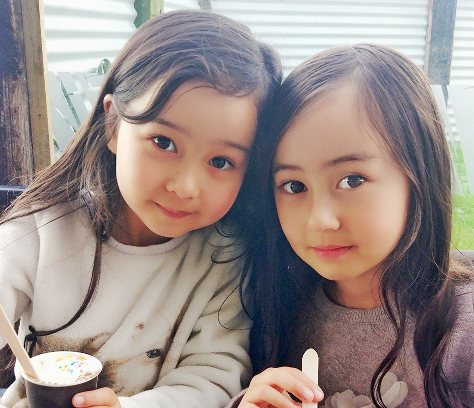 四:《巨齿鲨》里面的小女孩梅英也是蔡书雅饰演的,谁认出了《巨齿鲨》