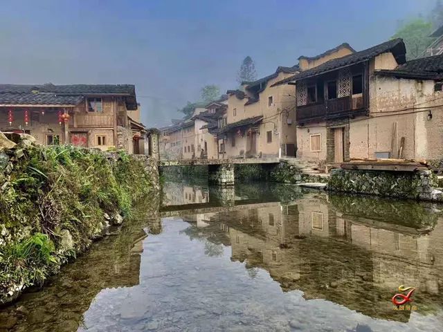 圖:龍潭村一,基本背景屏南縣地處鷲峰山脈中段,福建省東北部,平均海拔