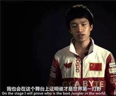 insec:盲僧的回旋踢又称insec回旋踢,s4时期在皇族与uzi携手闯进总