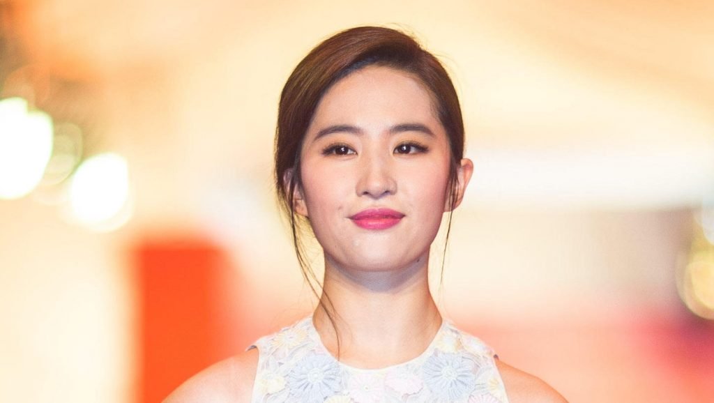 好莱坞的七位亚洲女星,其中有一位中国女明星