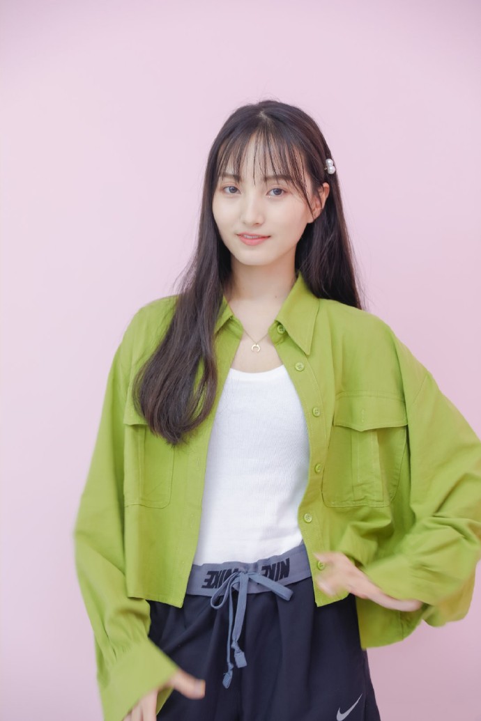 祝大家元旦节快乐 一起支持欣宝宝@牛欣欣 吧 观看网剧《唐人街探案》