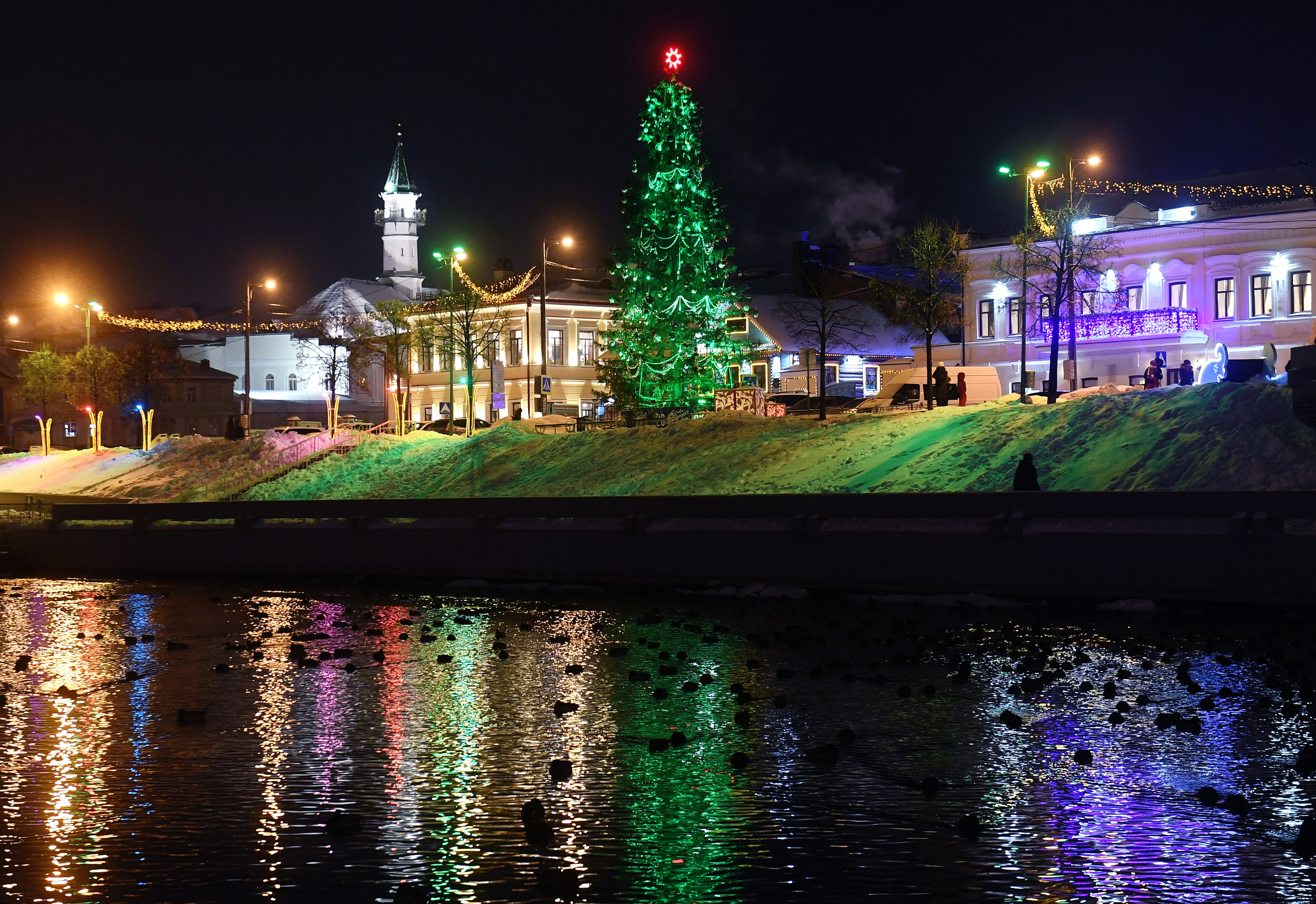 俄罗斯喀山:流光溢彩迎新年
