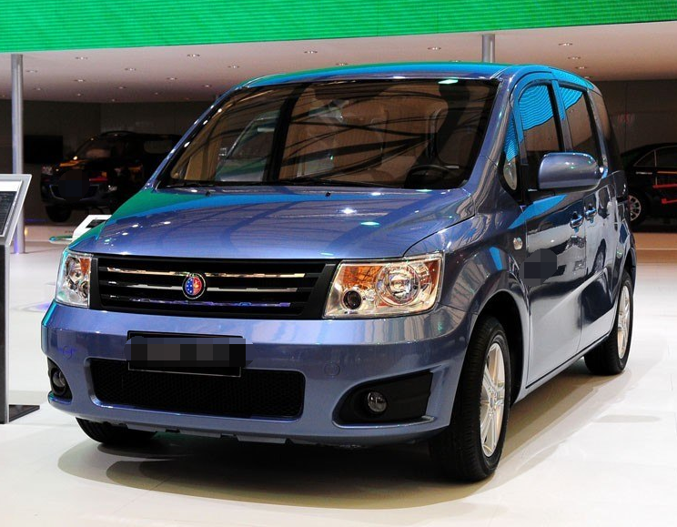 造型非常漂亮的吉利sv5,整体也非常具有运动感,开着它很舒服