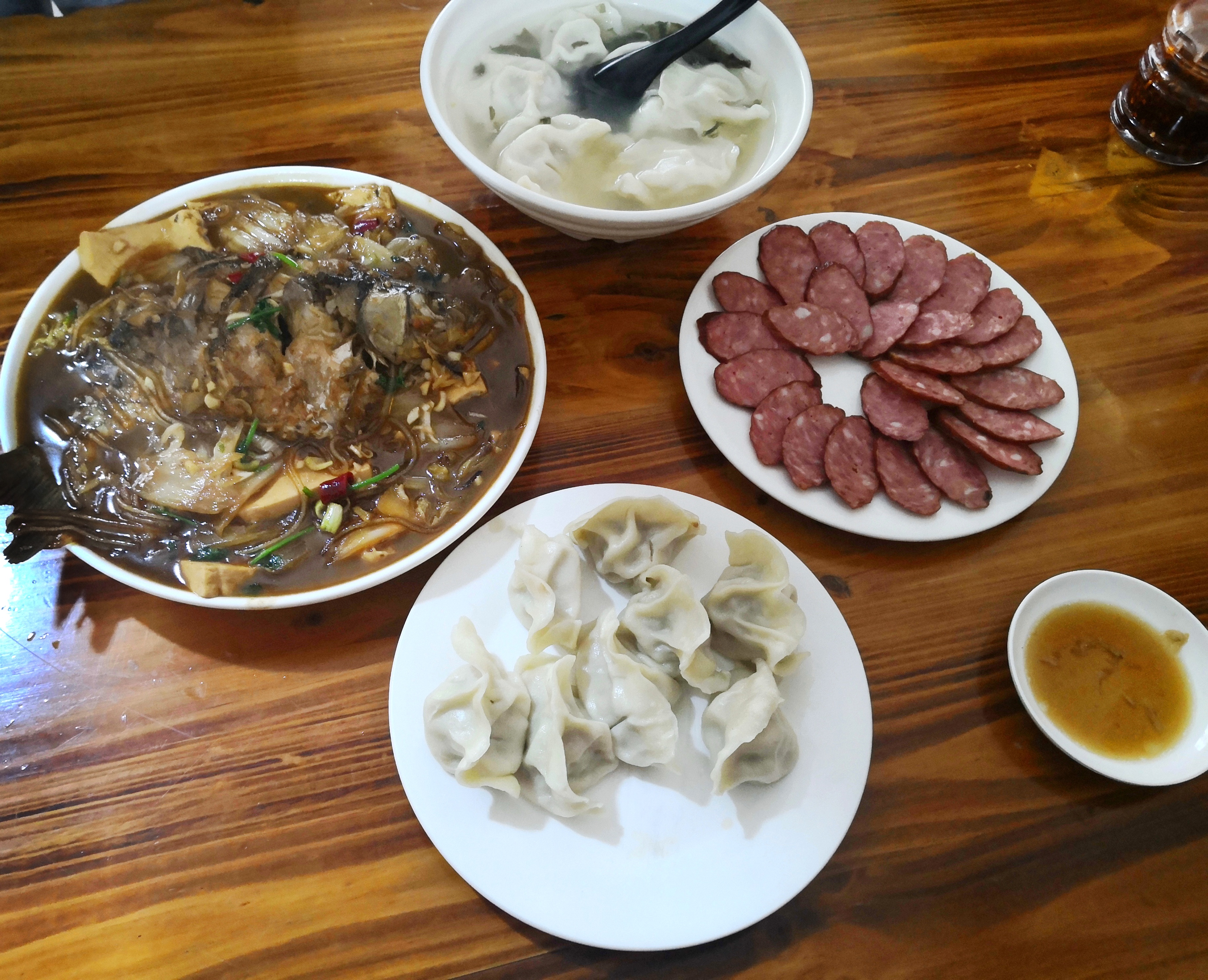 腊八晚餐吃东北菜,3人3菜有鱼有肉,这道菜做法特别回味无穷!