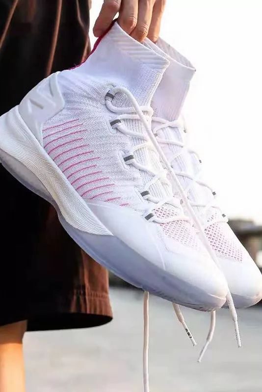 非yeezy和aj不穿?除了李宁和安踏这些国产小众球鞋同样优秀!