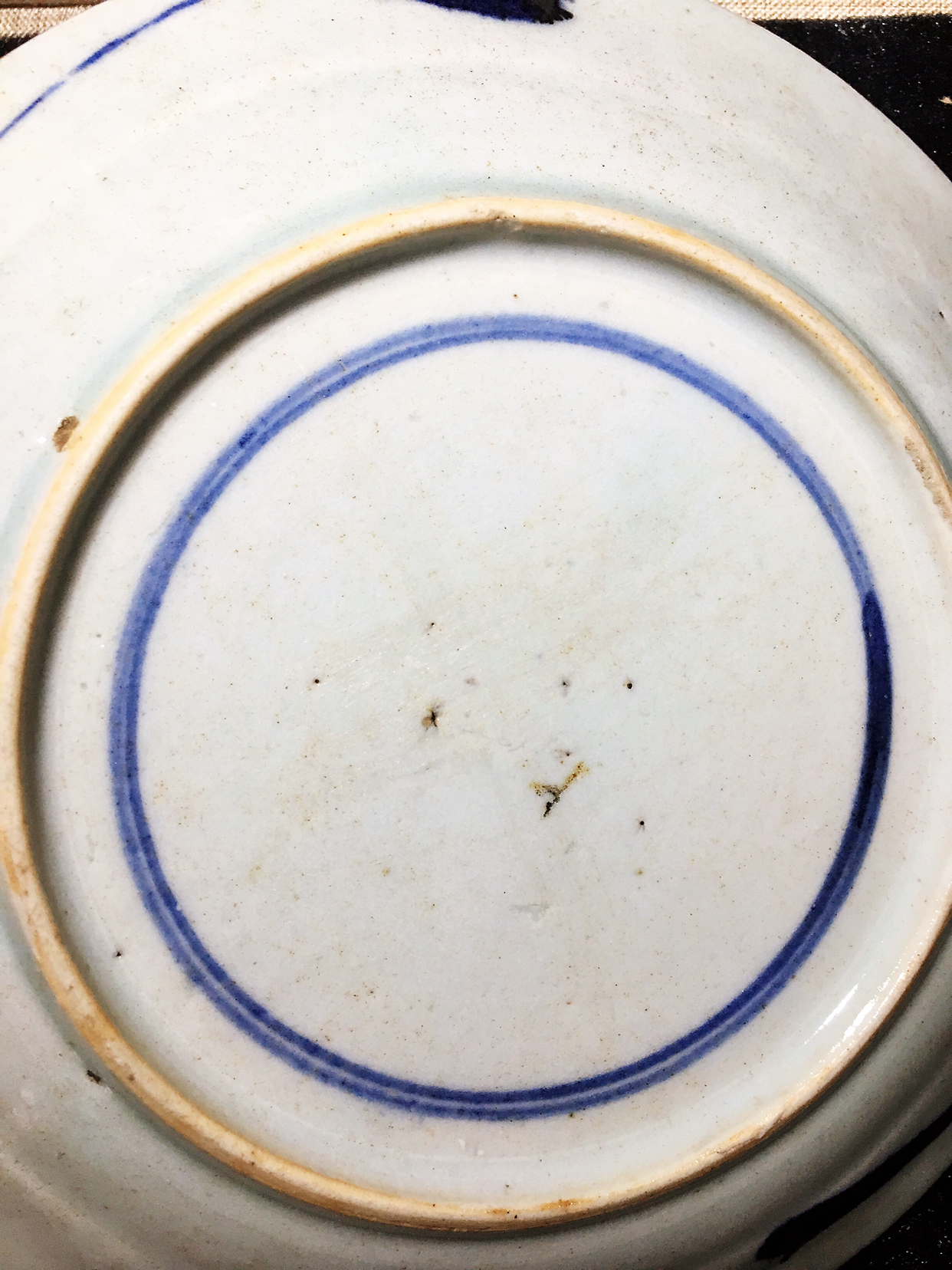 小双圈半径只有器底半径的1/3,大双圈半径几乎与器底的外