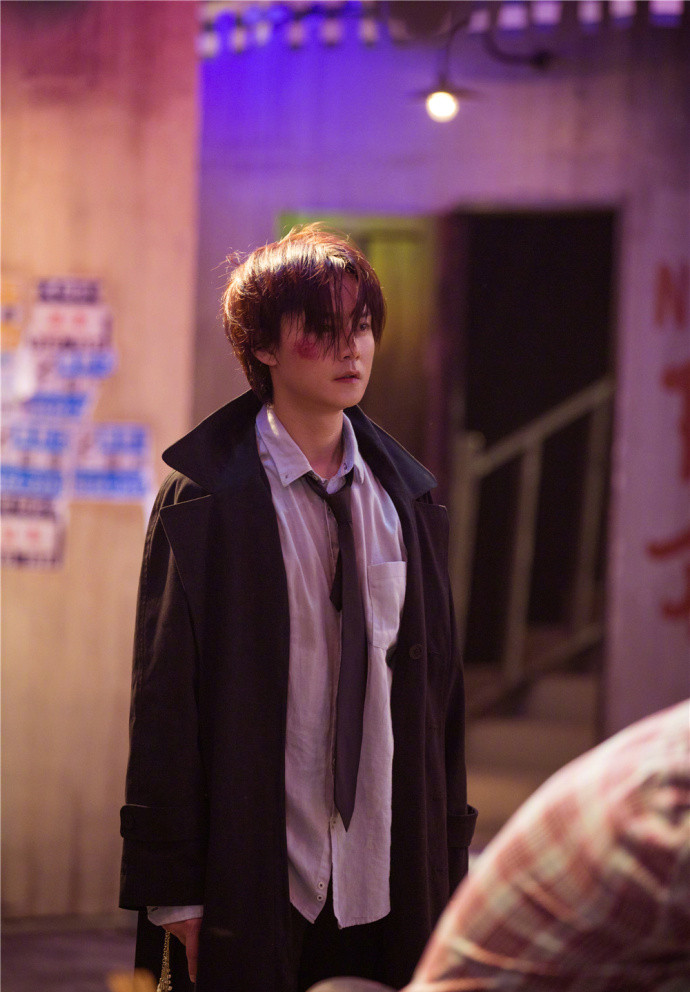 《原生之罪》曝新剧照,翟天临演绎诡辩律师,尹正反派颜值高!