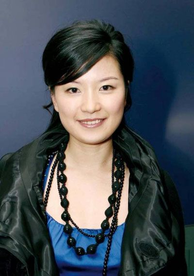 她是《断喉弩》中的麦子,演技深入人心,制片人身份更受肯定